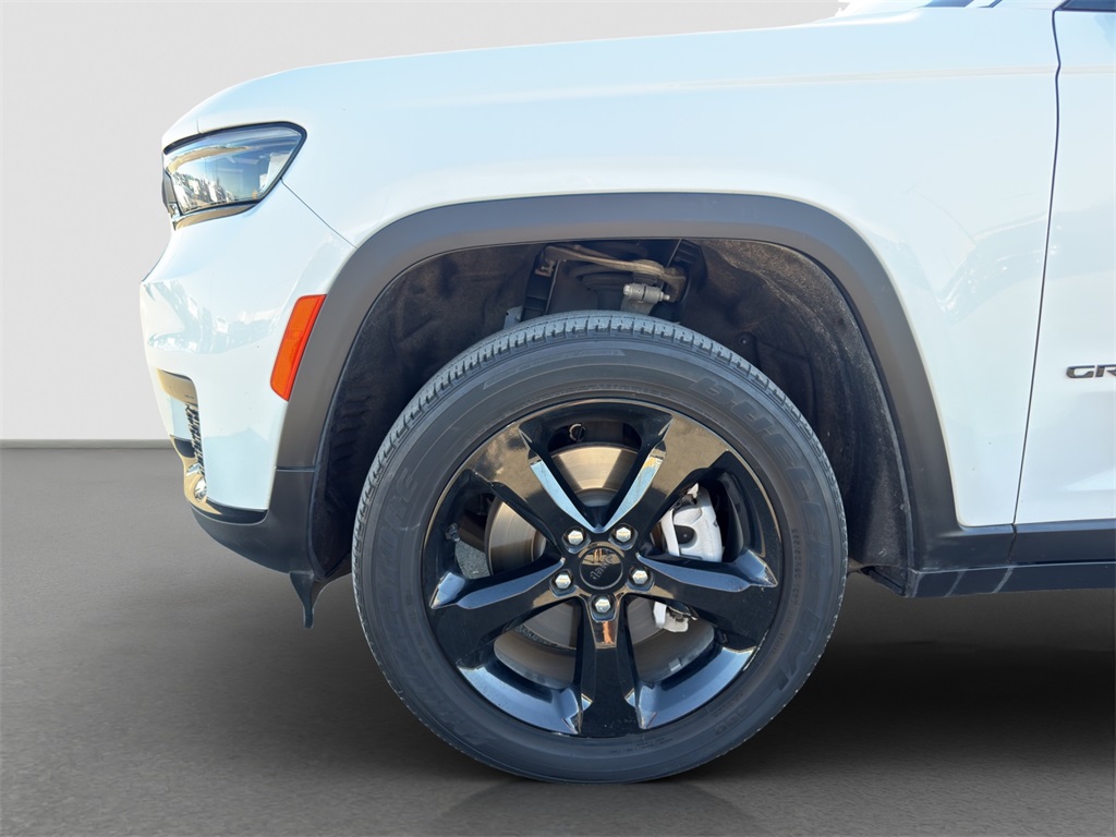 2023 Jeep Grand Cherokee Laredo Altitude photo 21