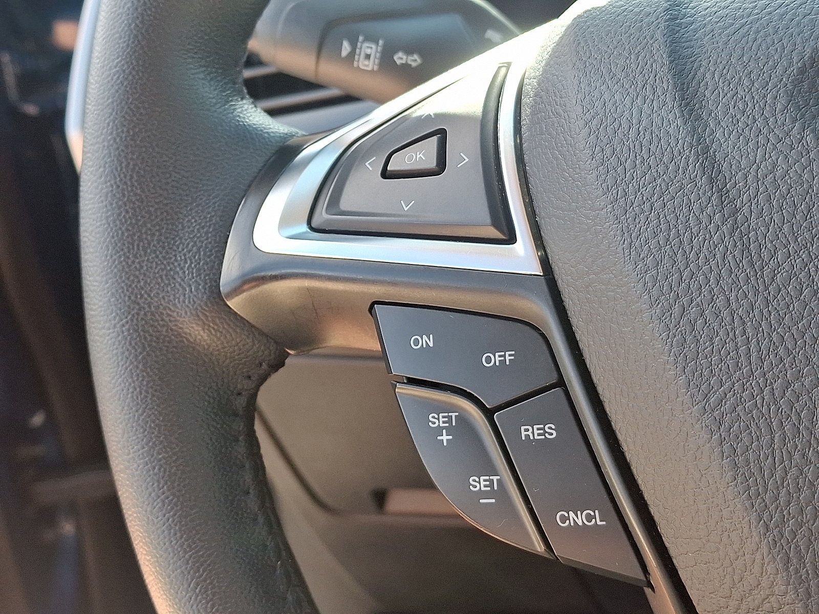 2024 Ford Edge SEL photo 20