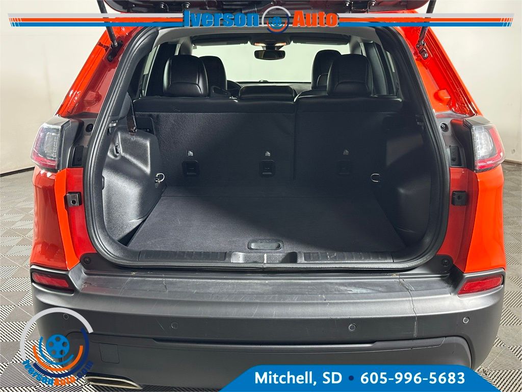 2021 Jeep Cherokee Latitude Lux photo 4