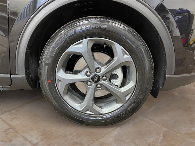 2025 Ford Escape ST-Line photo 8