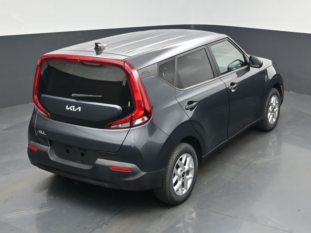 2022 Kia Soul LX photo 26
