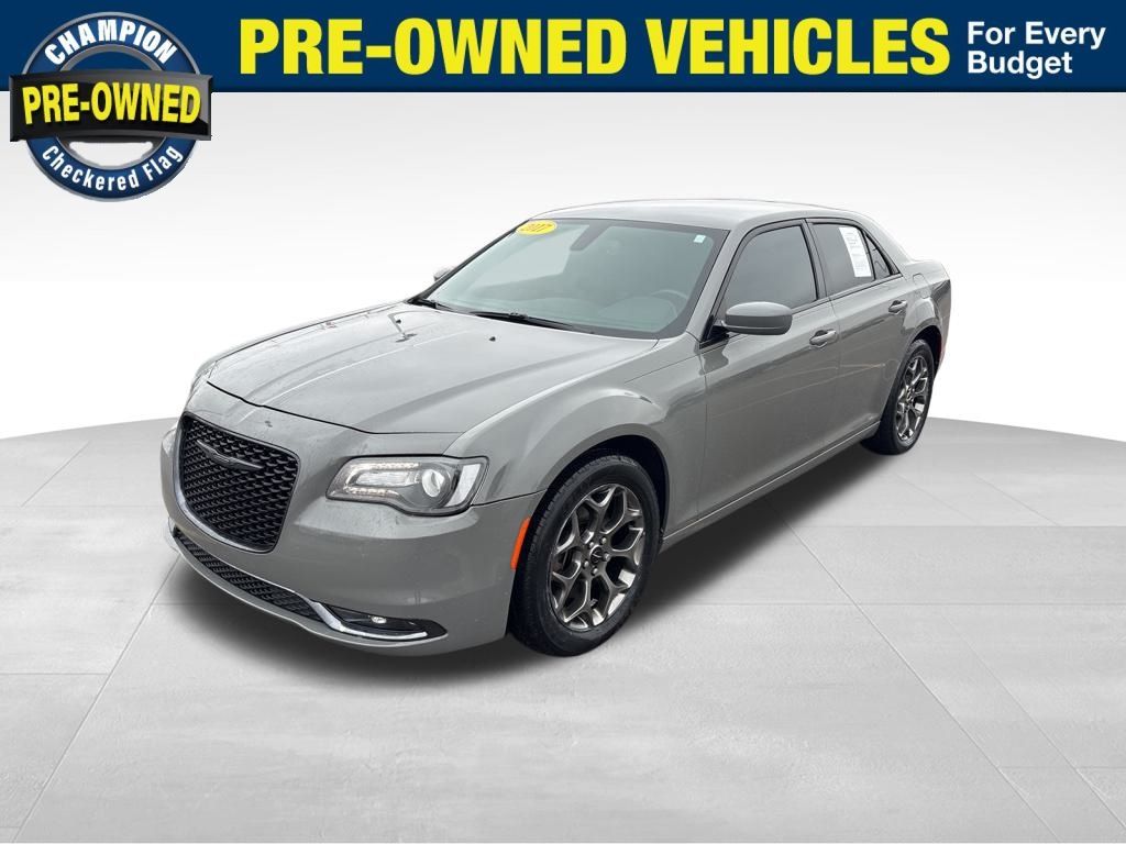 2017 Chrysler 300 S's photo