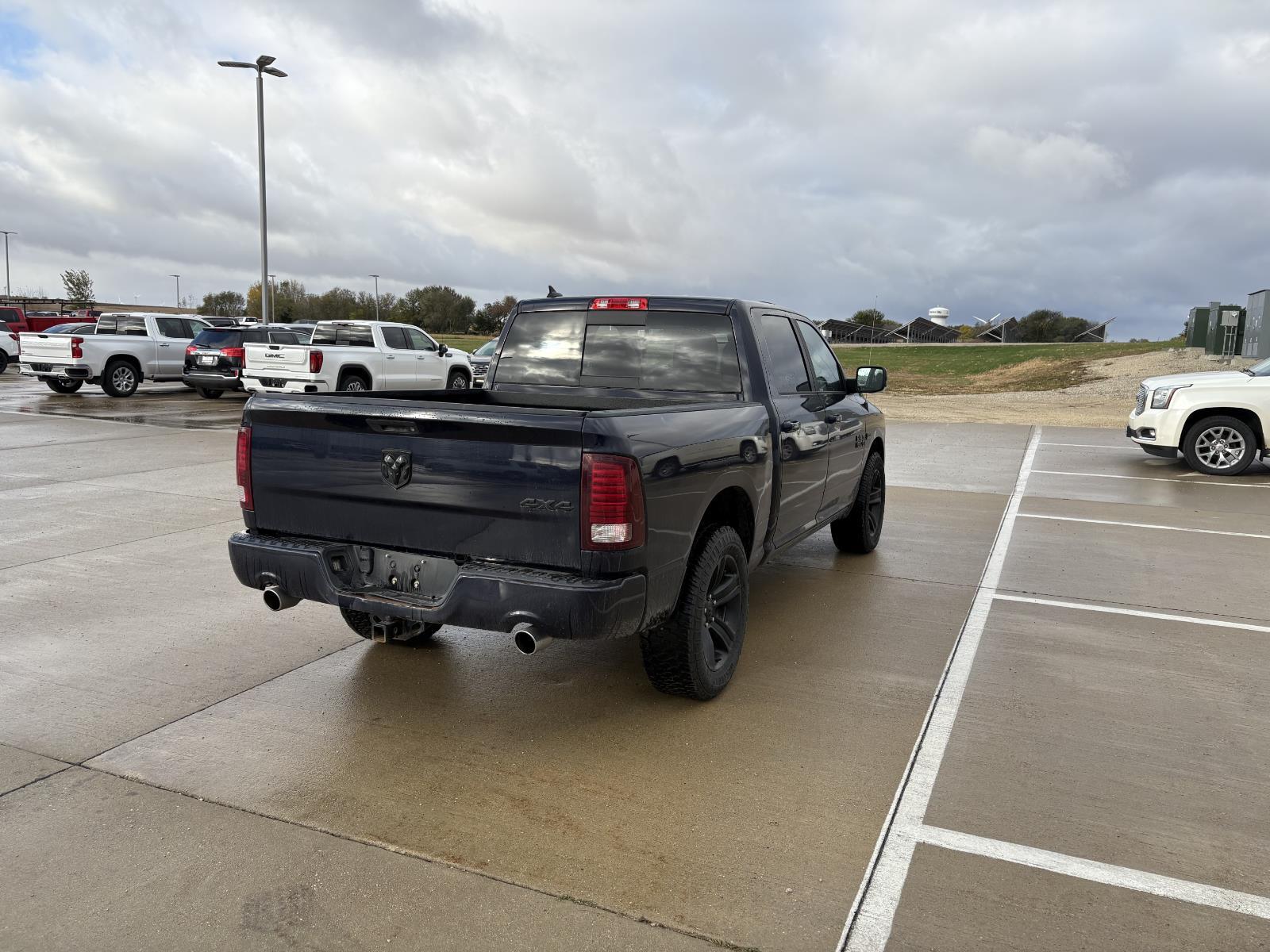 2018 Ram 1500 Sport photo 2