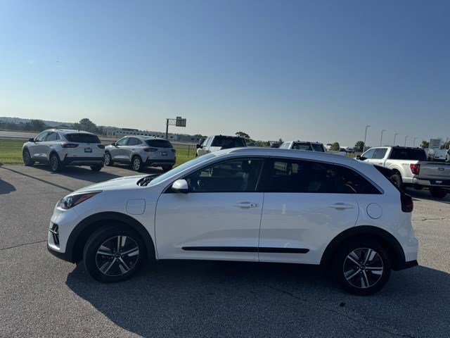 2020 Kia Niro Plug-In Hybrid LXS photo 3