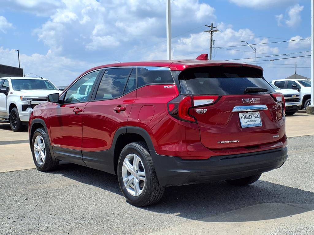 2024 Gmc Terrain SLE photo 2