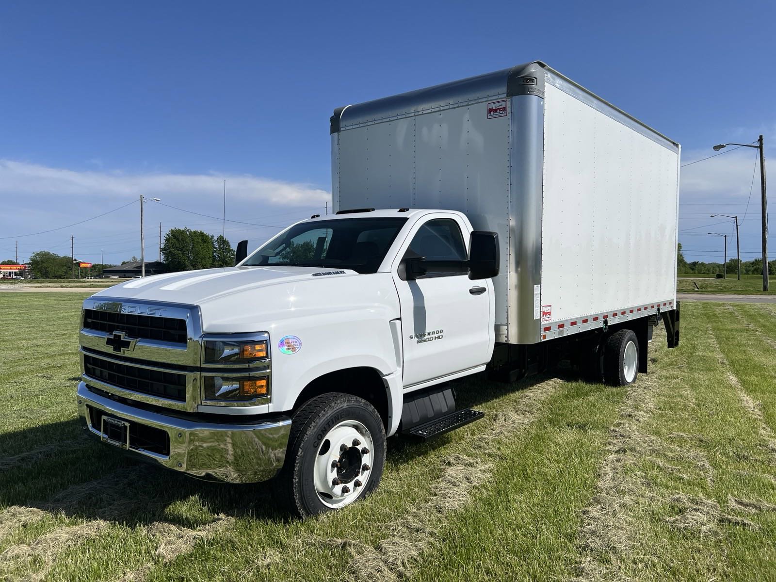 2023 Chevrolet Silverado 6500HD Work Truck photo 2