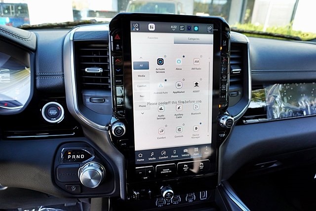 New 2026 Diamond Black Crystal Pearl-Coat Exterior Paint RAM Laramie image 30