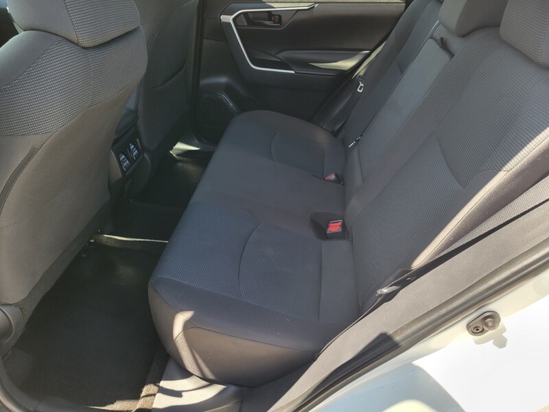 2023 Toyota RAV4 LE photo 9