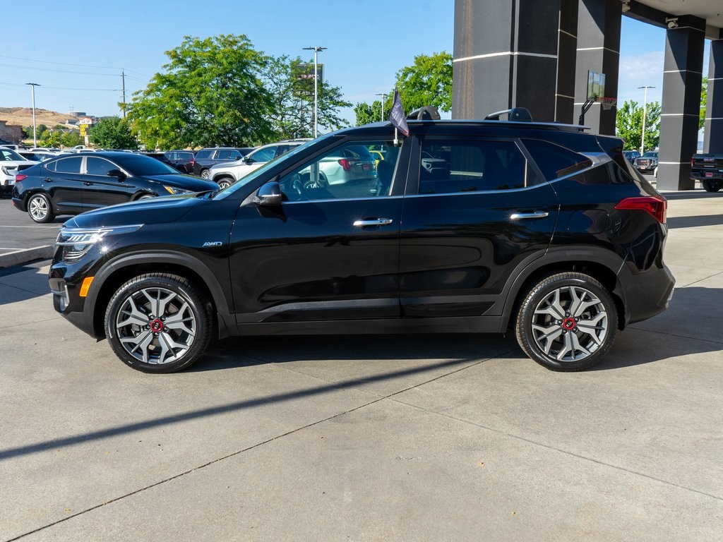 2021 Kia Seltos SX photo 3