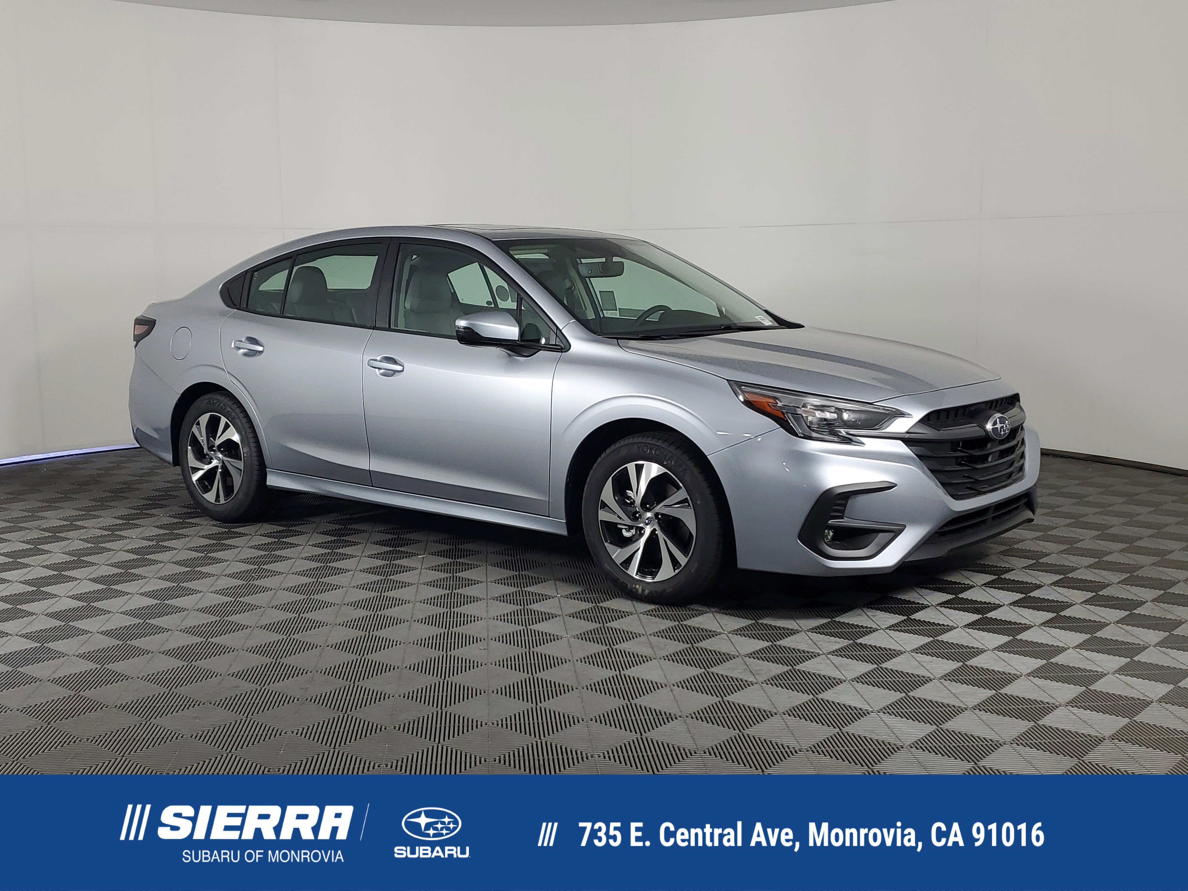 2025 Subaru Legacy Premium's photo