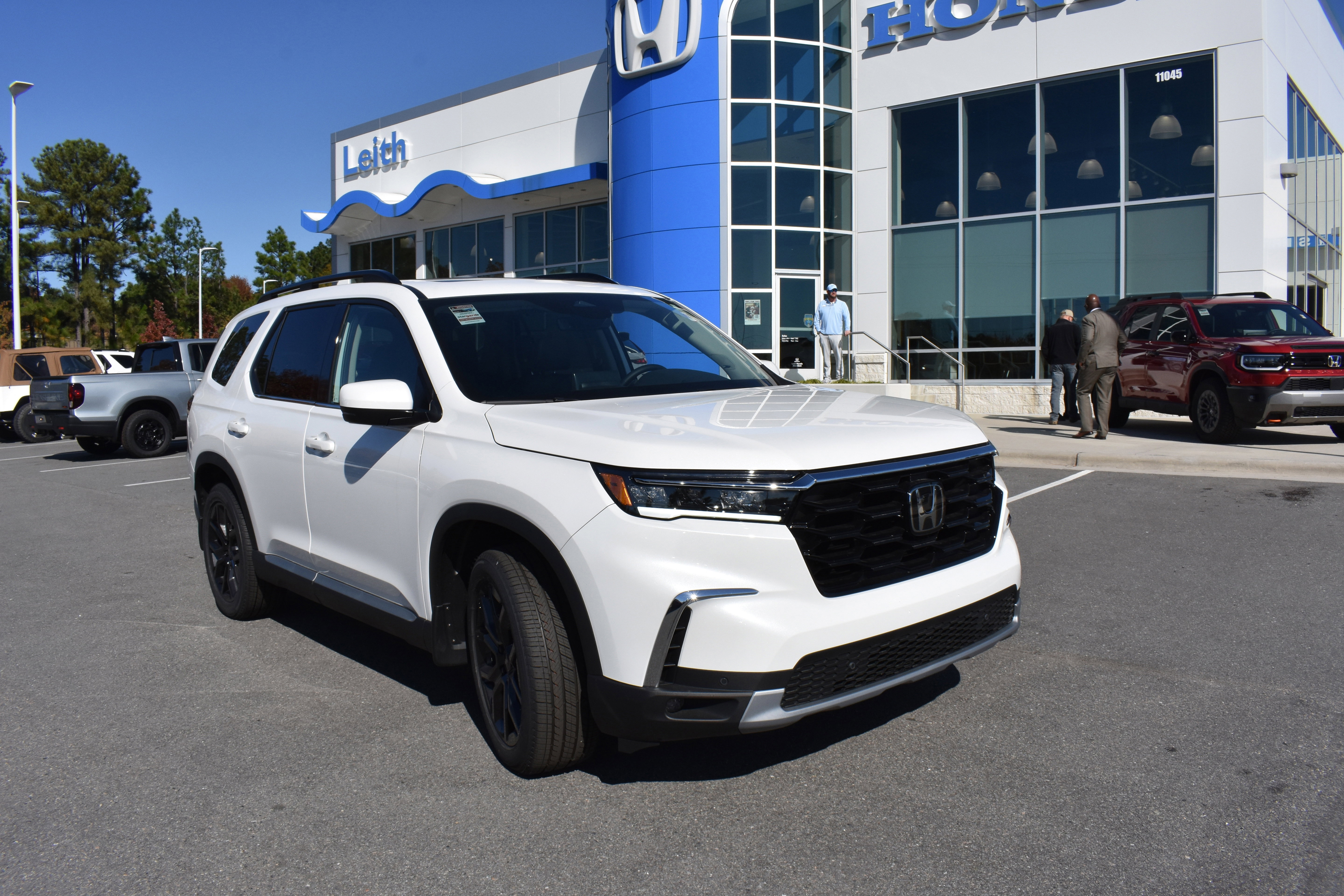 2025 Honda Pilot Touring's photo