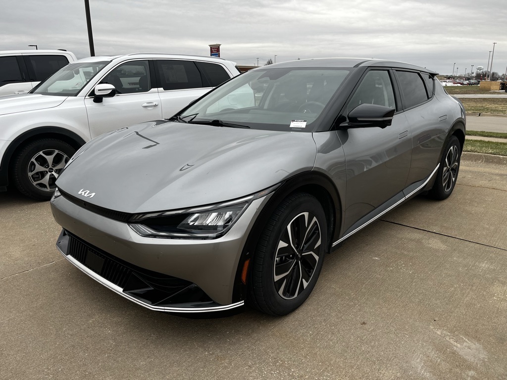 2022 Kia Ev6 Wind's photo