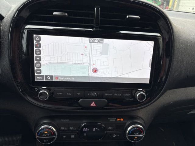 2024 Kia Soul S photo 13