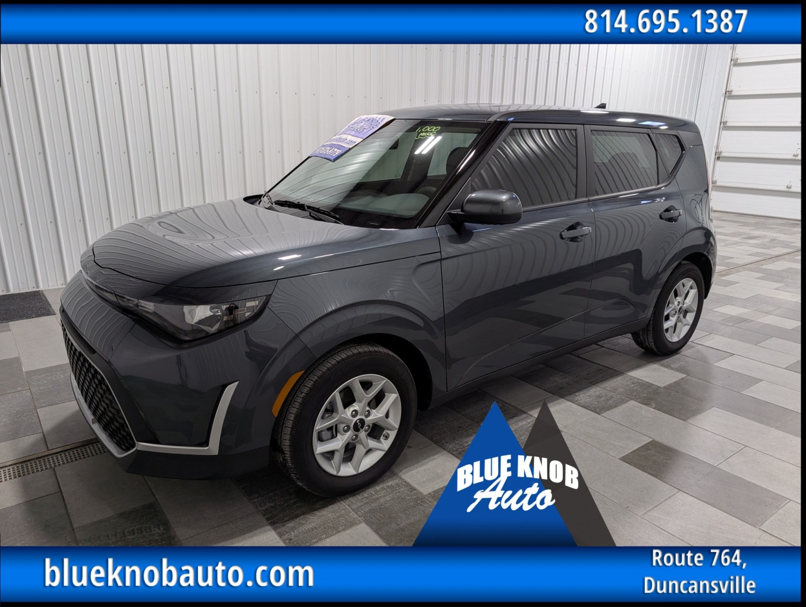 2025 Kia Soul LX's photo