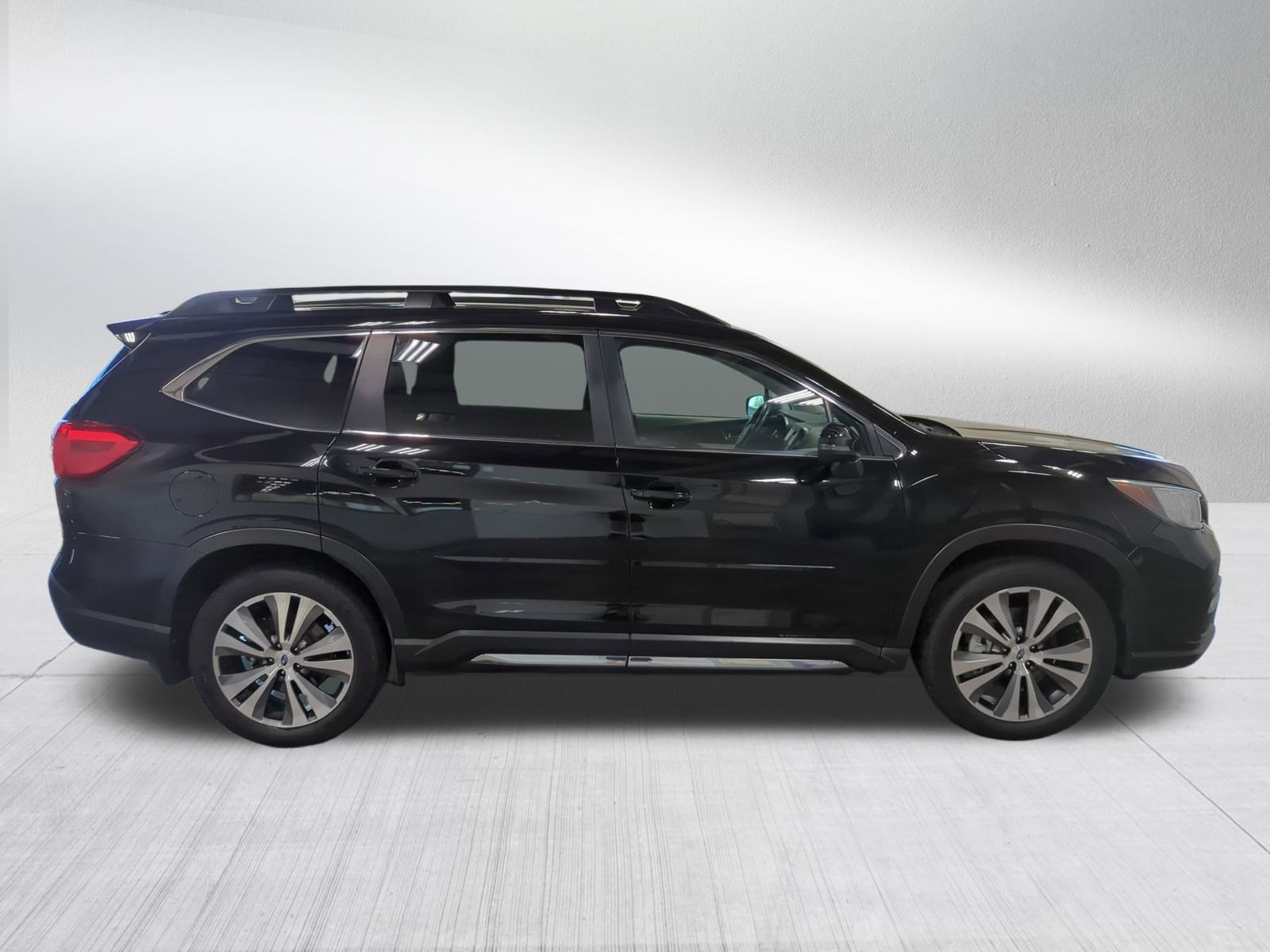 2022 Subaru Ascent Limited photo 8