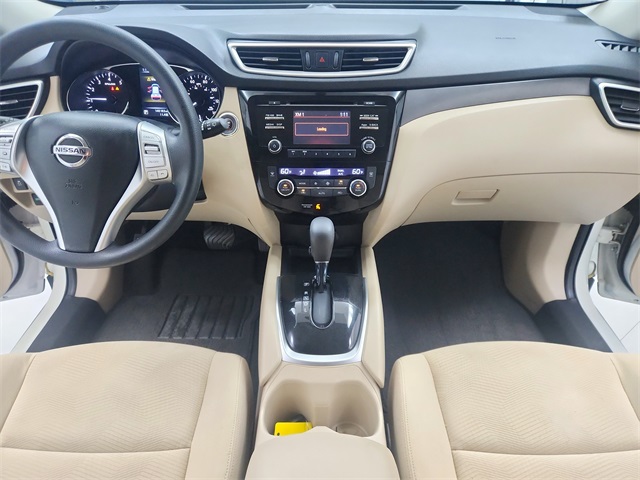 2016 Nissan Rogue SV photo 22