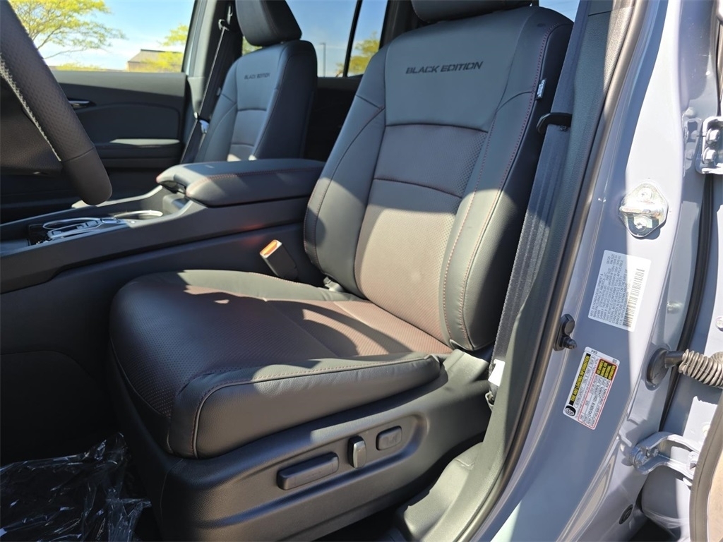 2025 Honda Ridgeline Black Edition photo 24