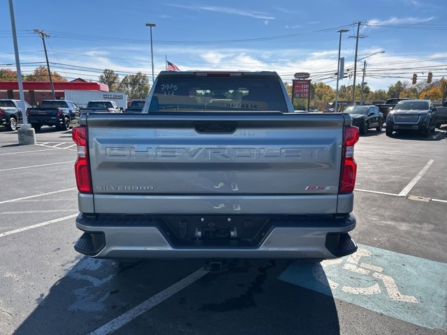 2026 Chevrolet Silverado 1500 RST photo 2