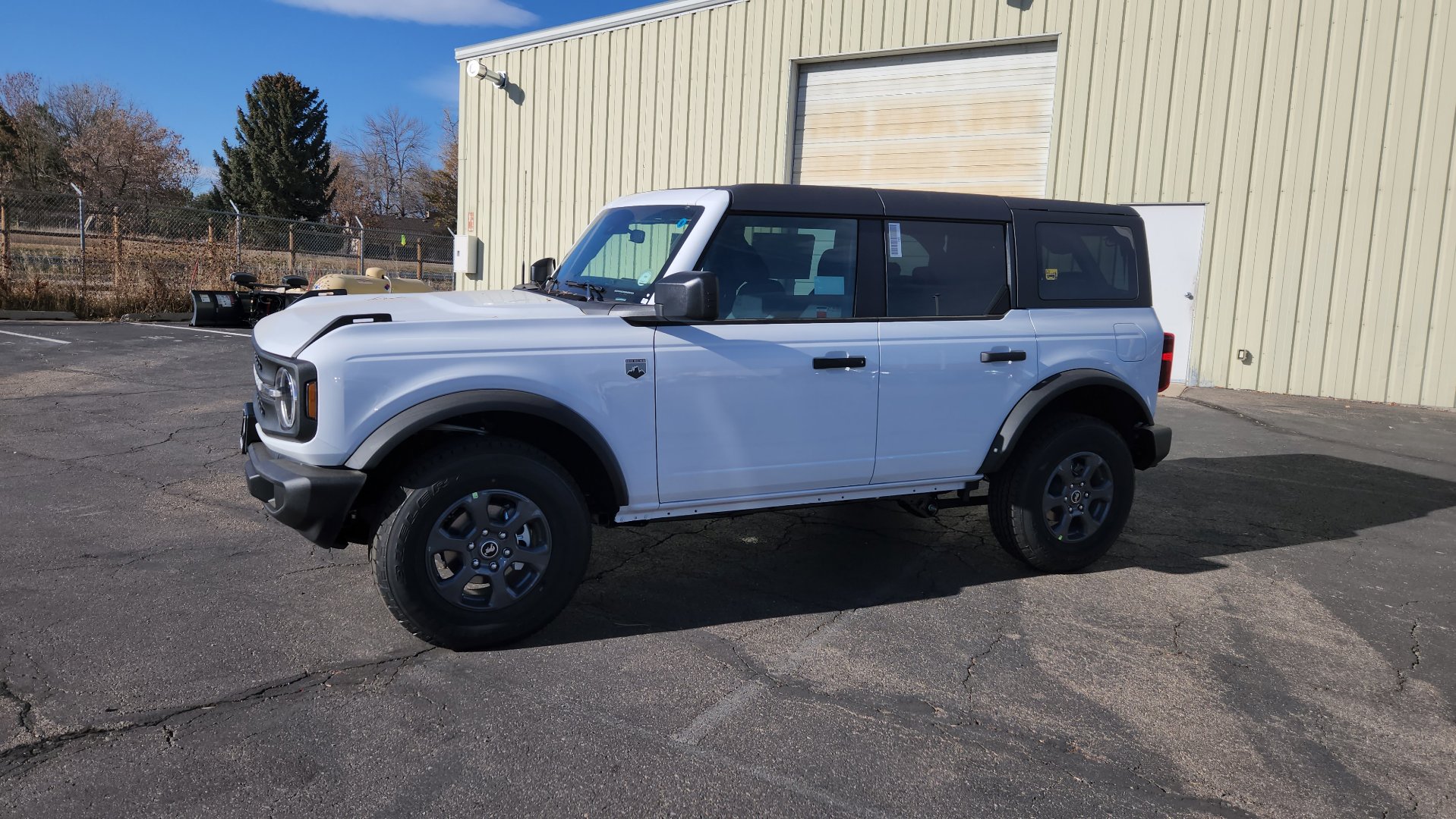 2025 Ford Bronco Big Bend photo 3