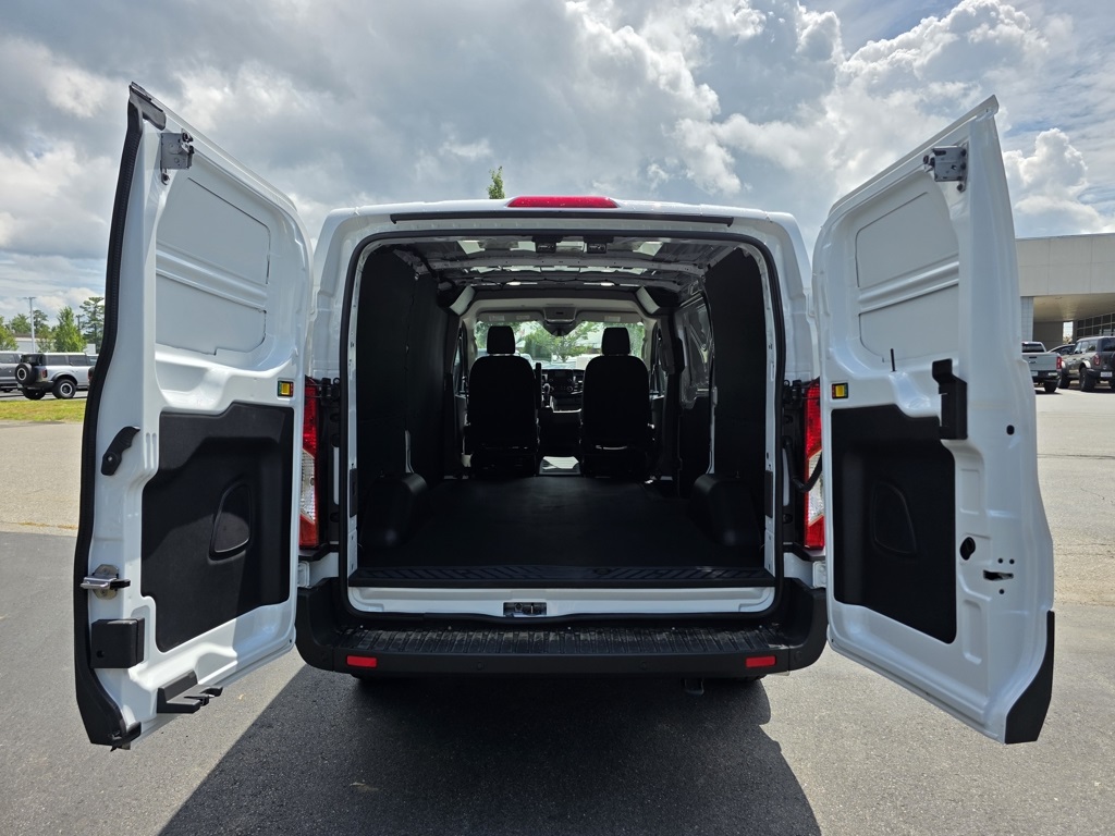 2025 Ford Transit photo 17