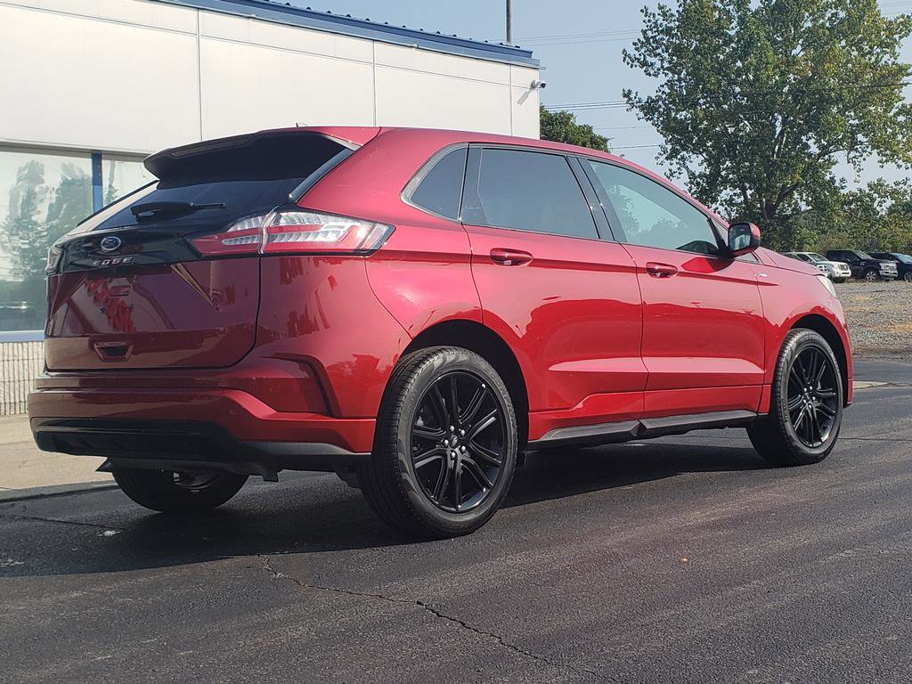 2024 Ford Edge ST-Line photo 9