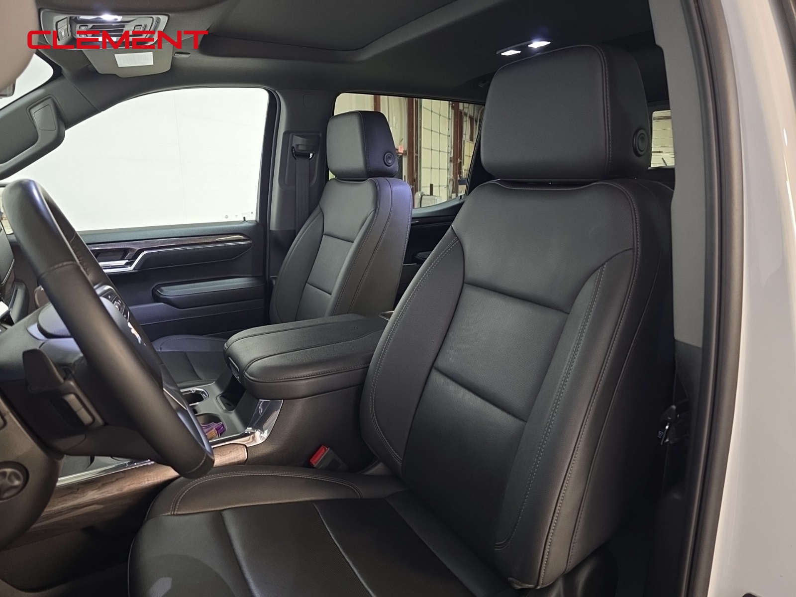2024 Chevrolet Silverado 1500 LTZ photo 25