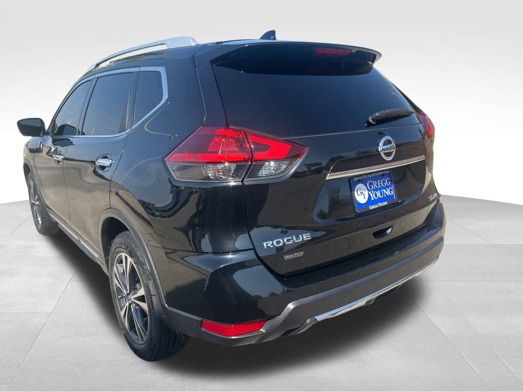 2018 Nissan Rogue SL photo 3