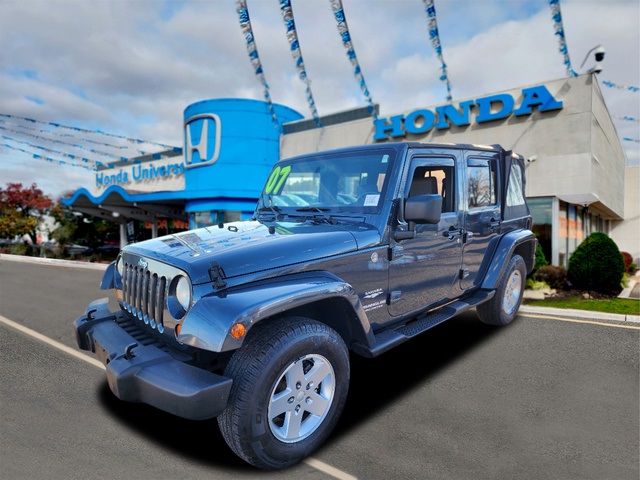 2007 Jeep Wrangler Unlimited Sahara's photo