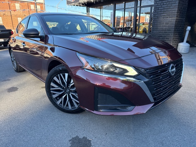 2024 Nissan Altima 2.5 SV photo 2