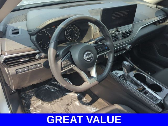 2023 Nissan Altima 2.5 SV photo 9