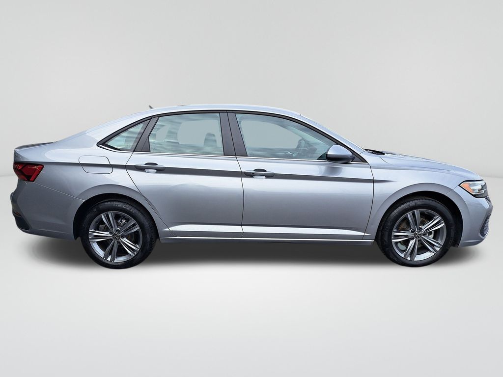 2024 Volkswagen Jetta 1.5T SE photo 4