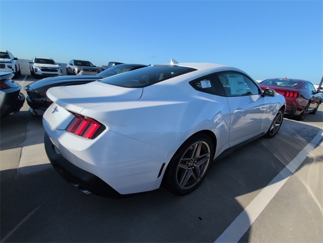 2025 Ford Mustang EcoBoost photo 8