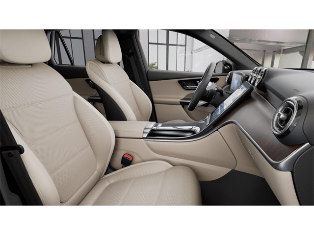2025 Mercedes Benz GLC 350e 4MATIC photo 4