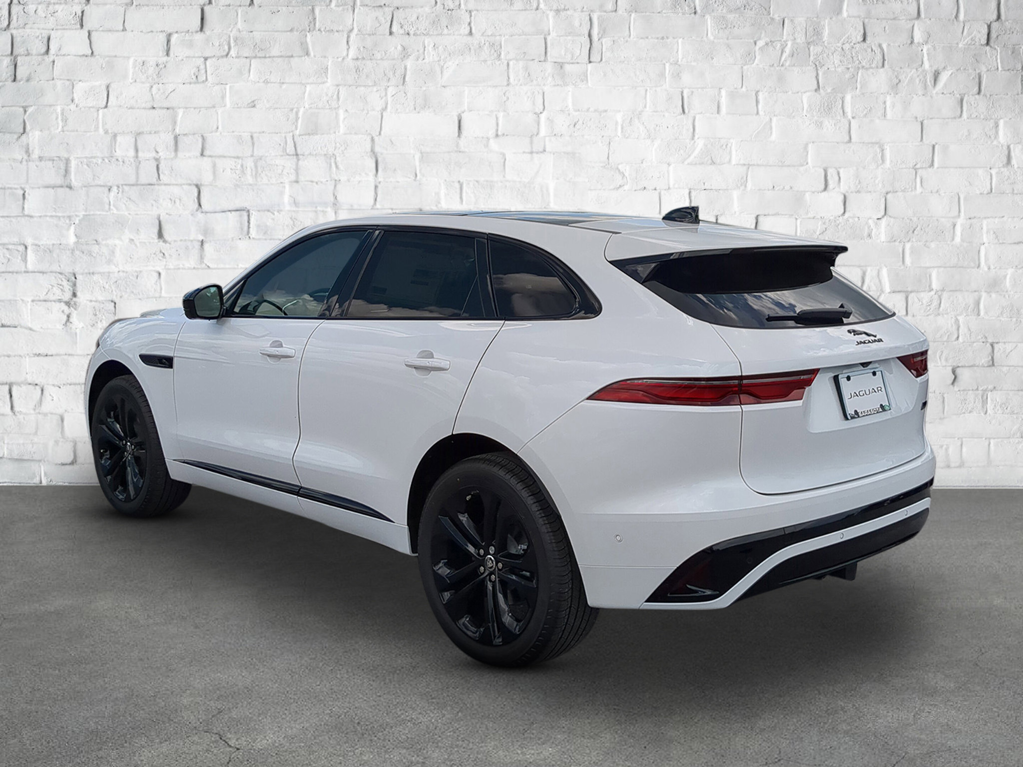 2026 Jaguar F-PACE P250 R-Dynamic S photo 4
