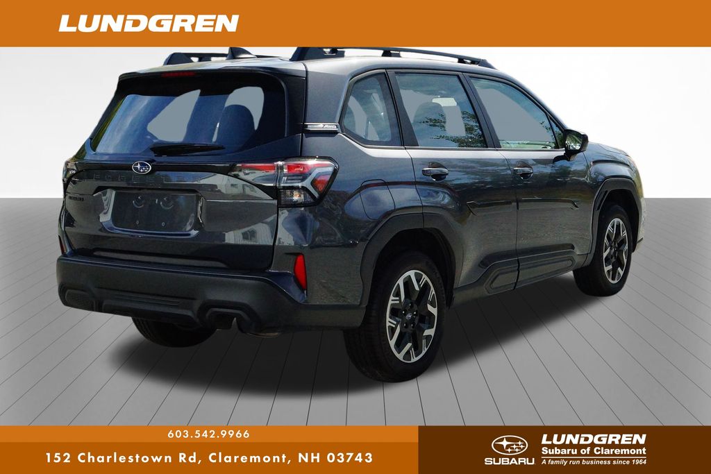 2025 Subaru Forester Base photo 2
