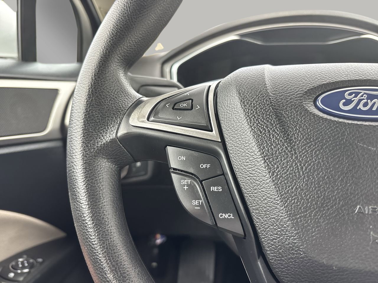 2018 Ford Fusion Hybrid S photo 24