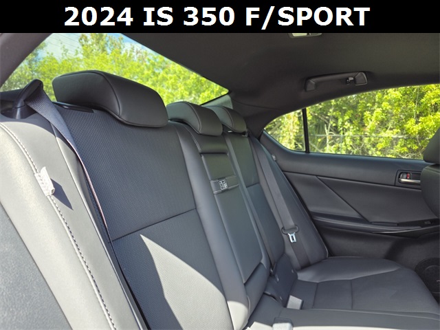 2024 Lexus IS 350 F SPORT photo 14