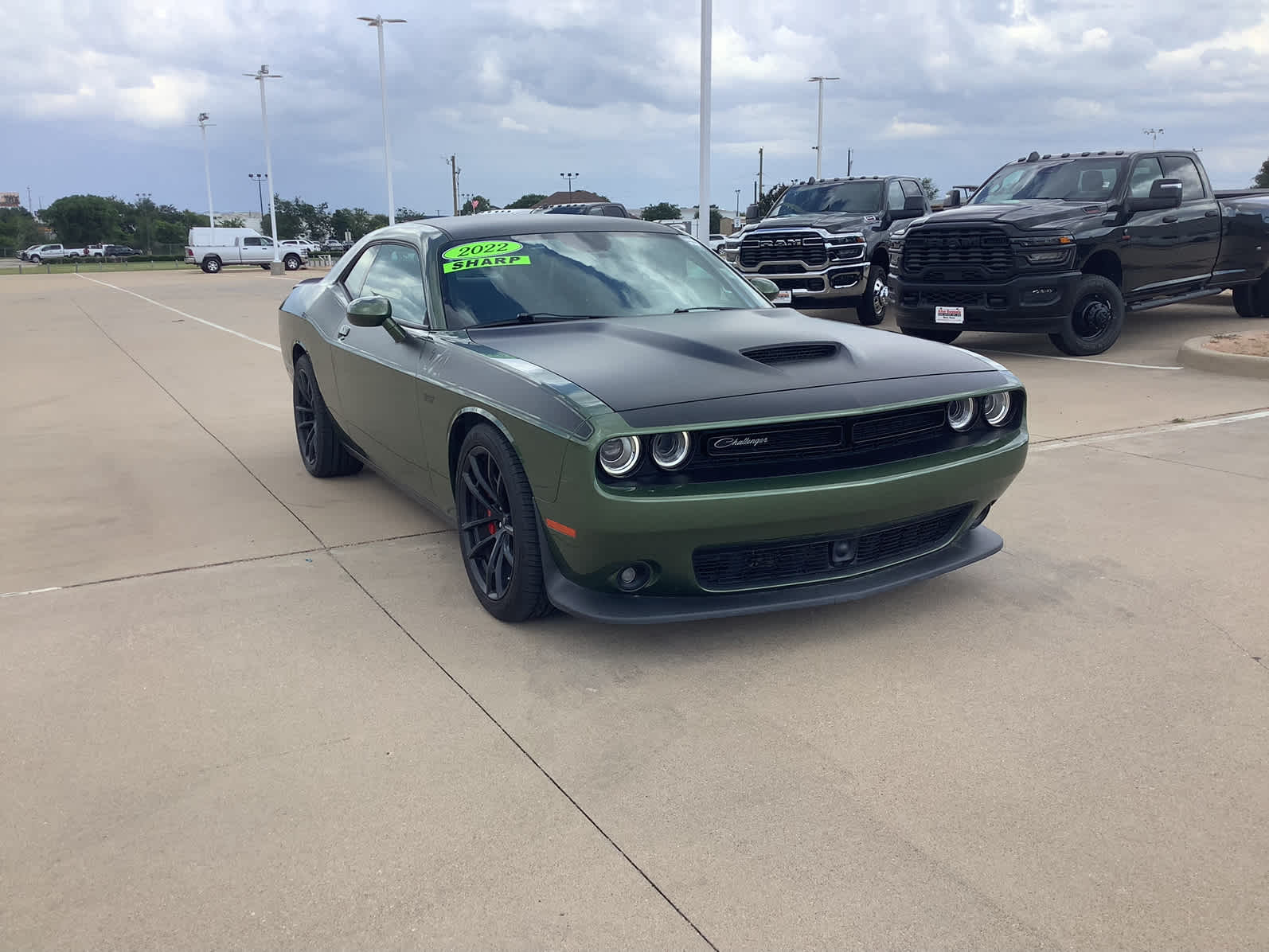 2022 Dodge Challenger R/T Scat Pack photo 4