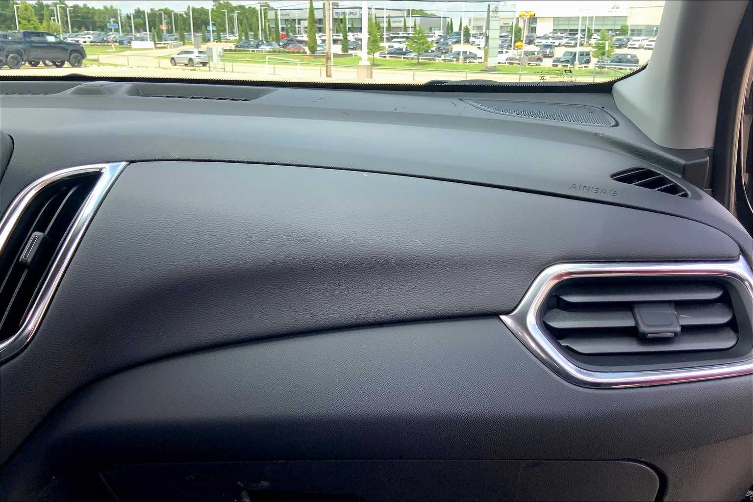 2023 Chevrolet Equinox LT photo 31