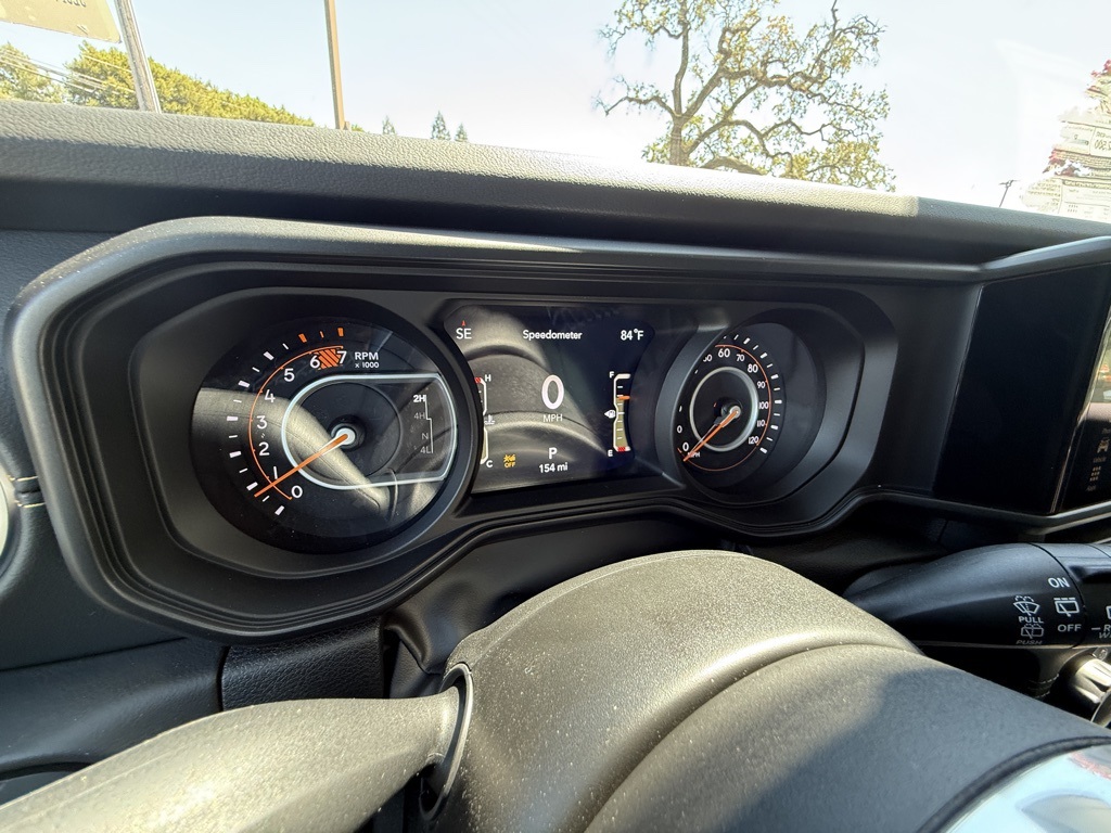 2025 Jeep Wrangler Sahara photo 16