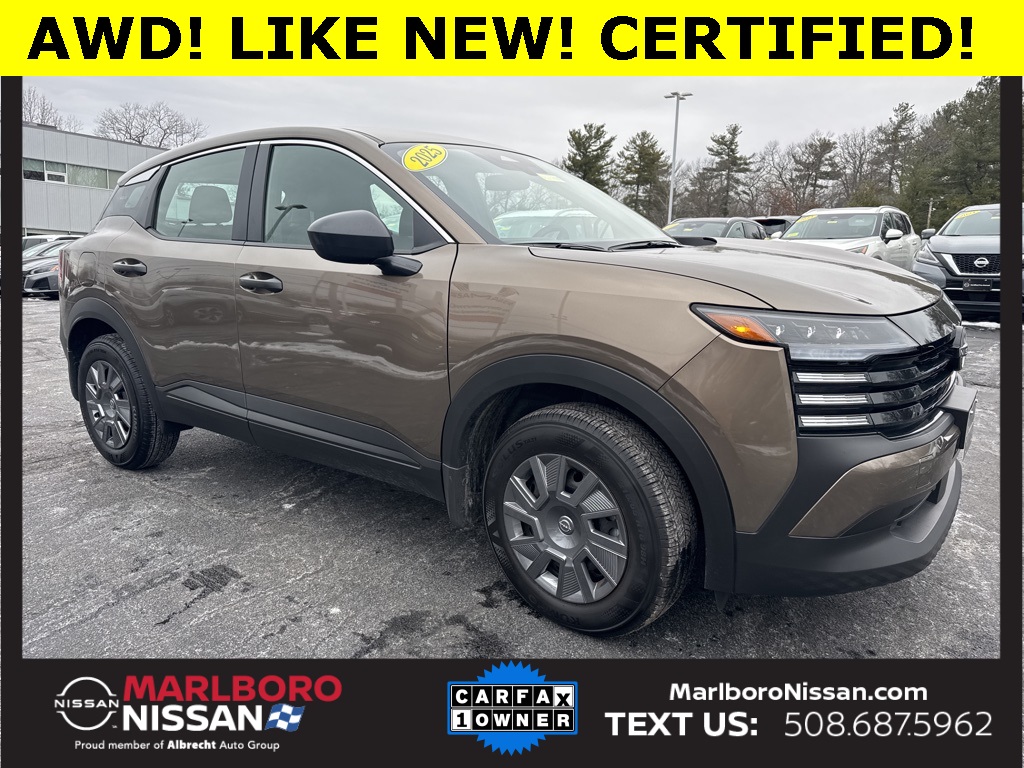 2025 Nissan Kicks S AWD's photo