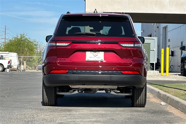 2025 Jeep Grand Cherokee Altitude X photo 4