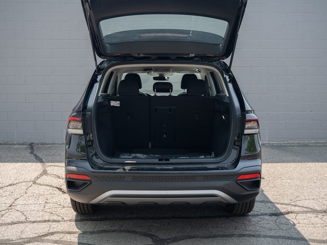 2025 Volkswagen Taos S photo 6