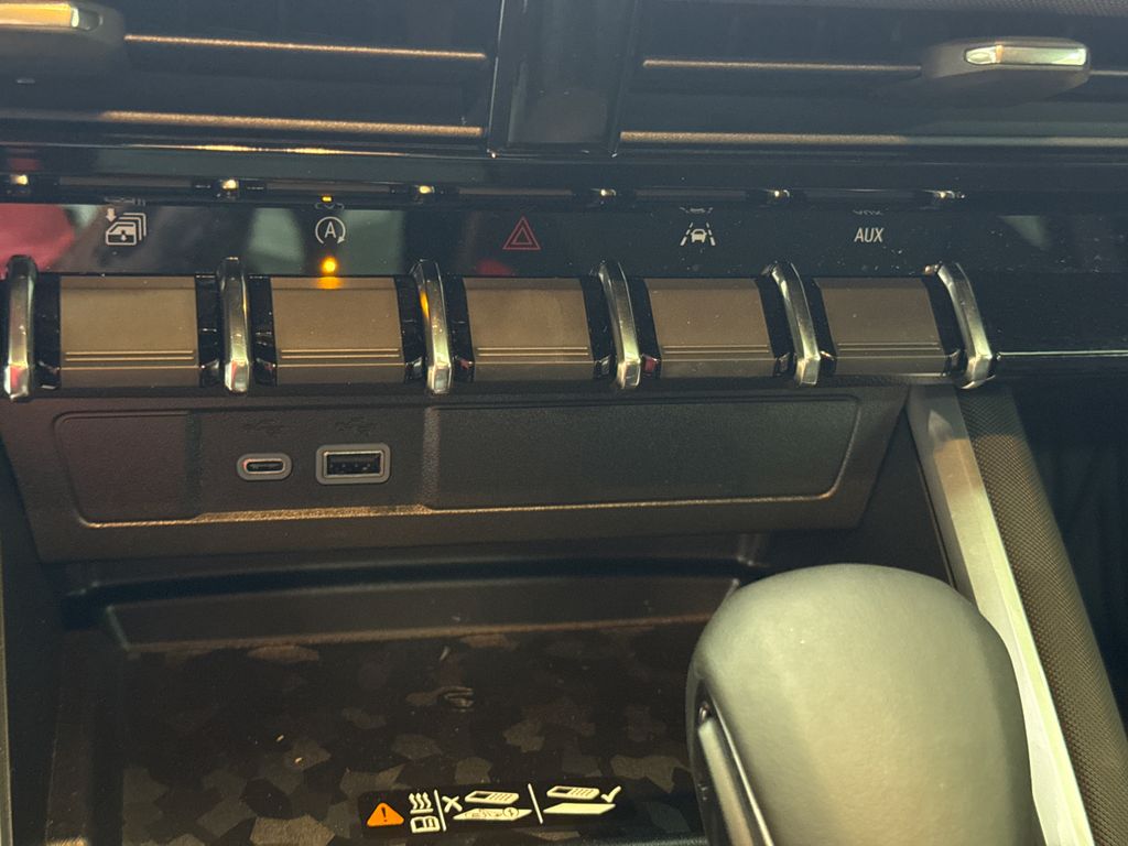 2025 Chevrolet Colorado Z71 photo 20
