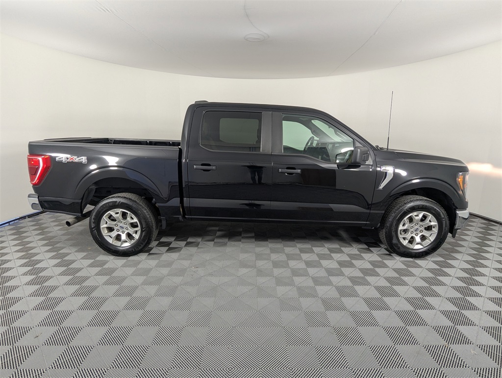 2023 Ford F-150 XLT photo 2