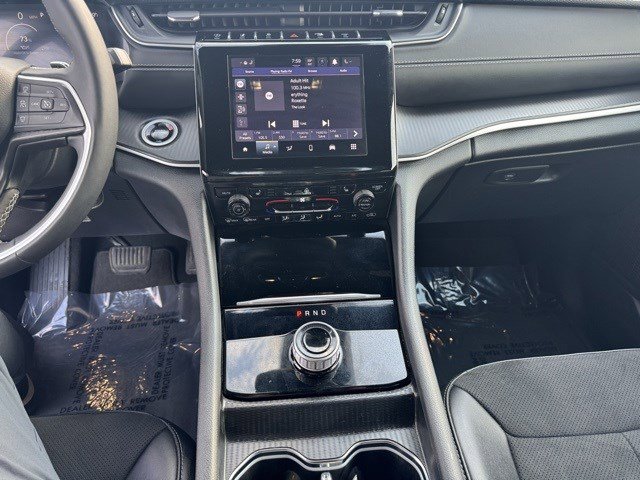 2024 Jeep Grand Cherokee Altitude photo 15
