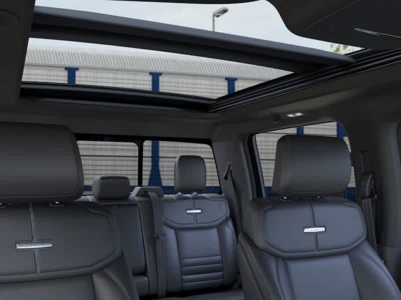 2025 Ford F-150 Lightning Platinum photo 21