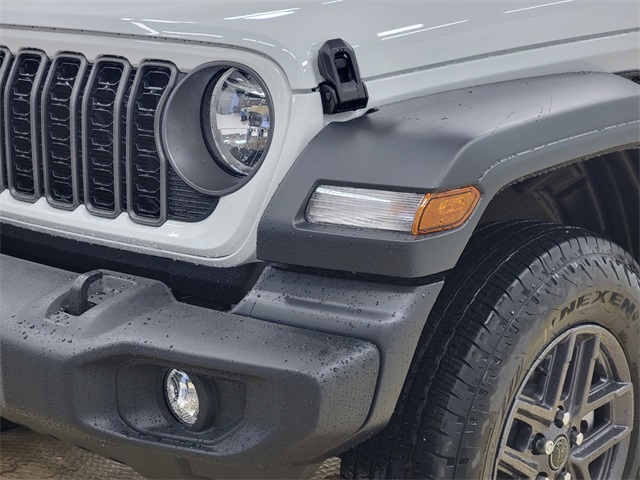 2025 Jeep Wrangler Sport S photo 10