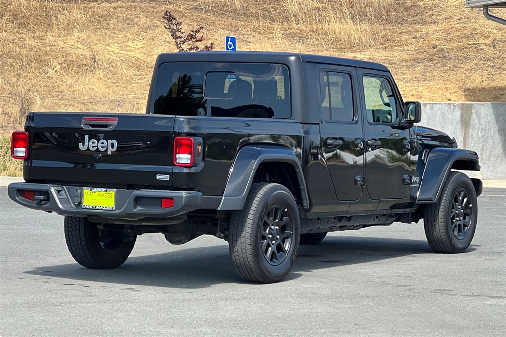 2023 Jeep Gladiator Overland photo 9