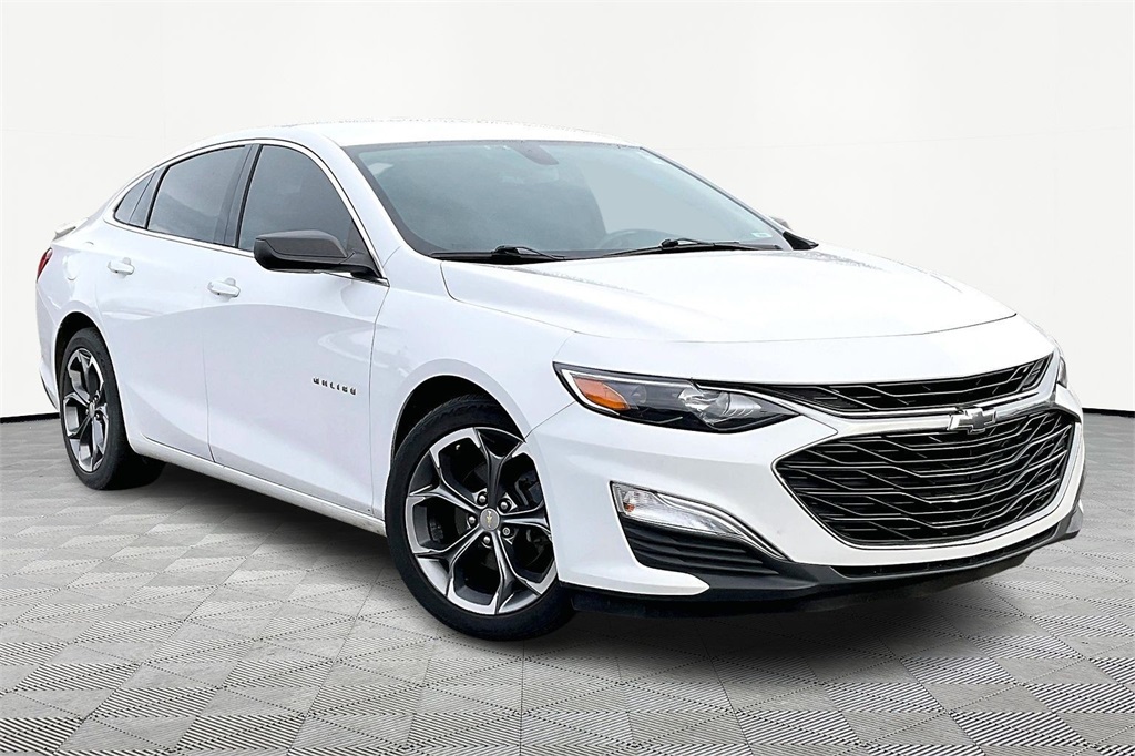 2019 Chevrolet Malibu RS photo 3